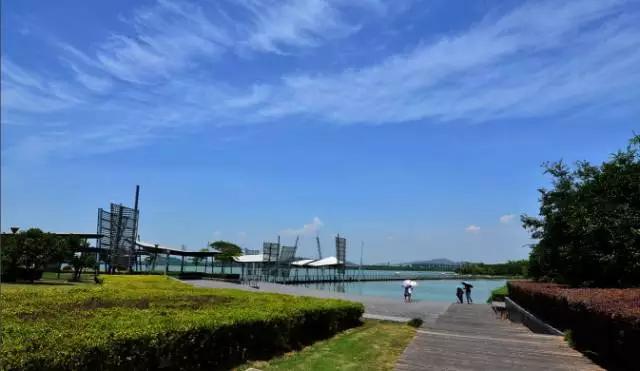 东风日产天籁2021款2.0l试驾,日产天籁试驾2021舒适款音响