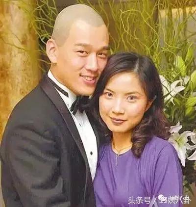 他温文儒雅，为演戏自掏腰包重金置装，更拒绝《爸爸去哪儿》邀请