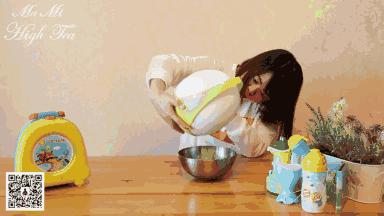 小孩上厕所堵车,宝宝堵车尿急怎么办