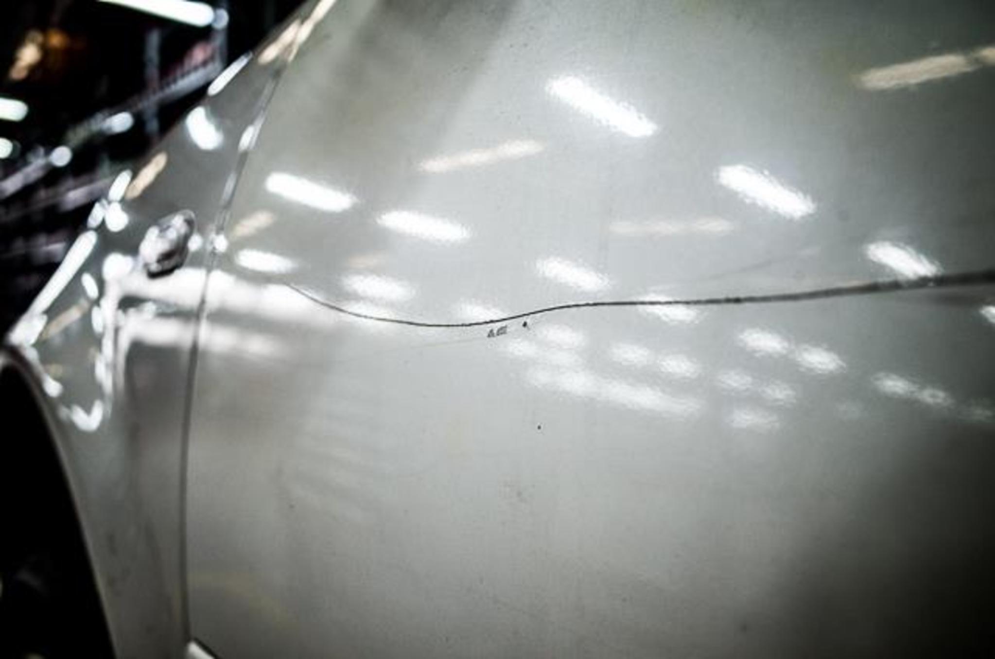 最快处理车子划痕,怎样修复车子刮痕