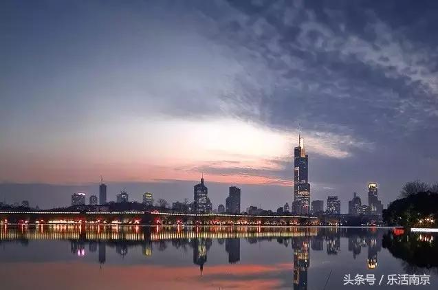 南京房价跌得最多的是哪个小区,南京目前最新房价的平均价