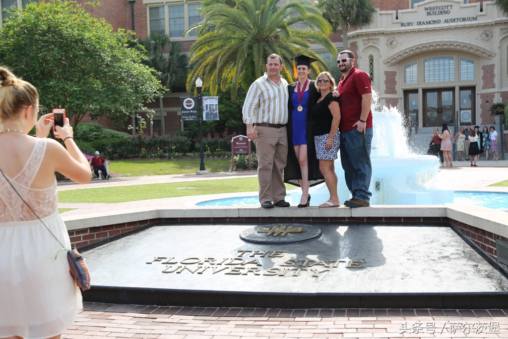 亲历美国大学的毕业典礼,美国大学毕业典礼