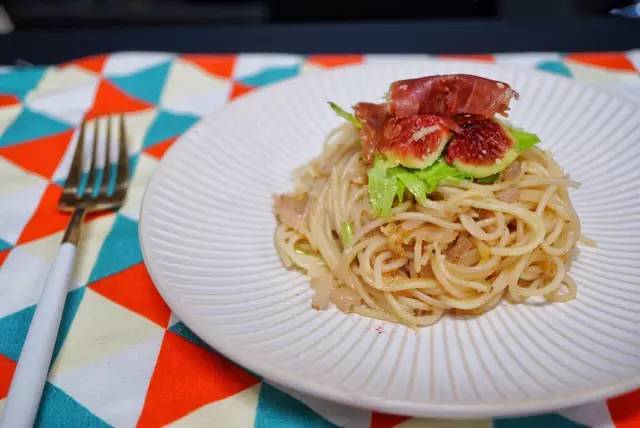 浜彈姘存灉鐢樼敎,浜彈鏃犺姳鏋滃甫鏉ョ殑鐢滆湝