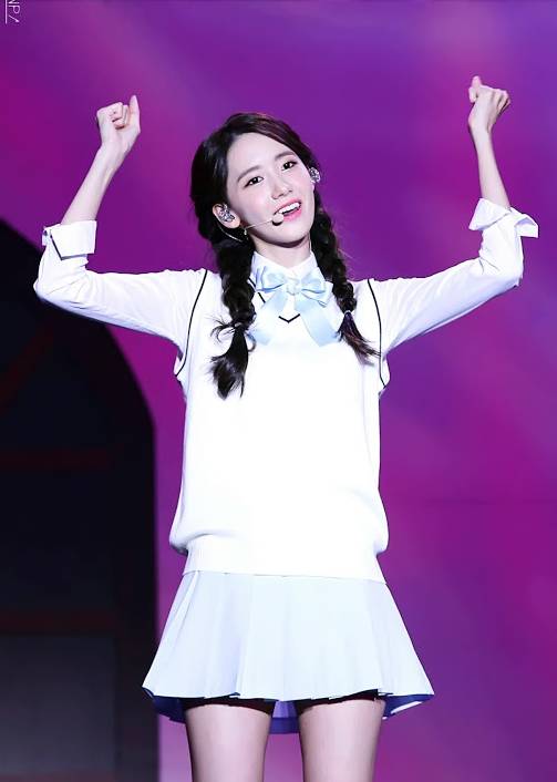 泫雅iu同款外套,泫雅iulisa都穿的牌子