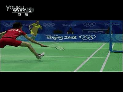 羽毛球劈吊和劈杀球,羽毛球劈对角线慢动作