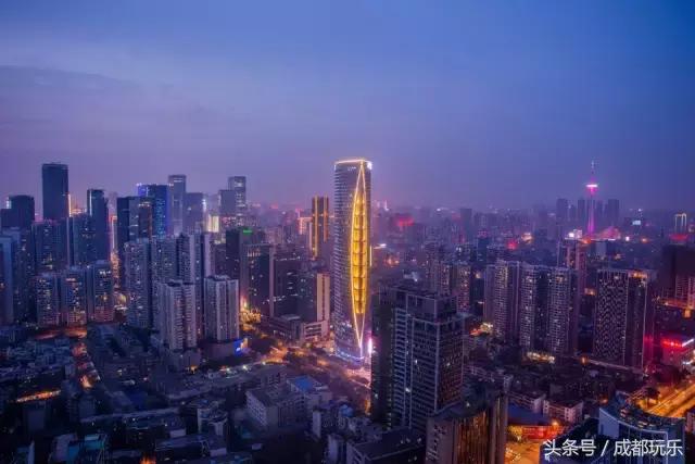 对不起，我们就爱待在成都！