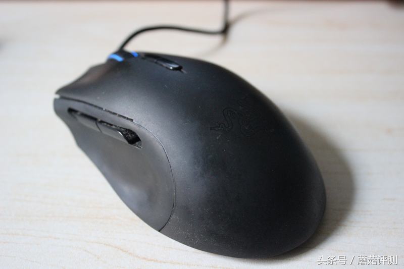 雷蛇帝王蟒微动鼠标更换,雷蛇蝰蛇鼠标更换微动视频