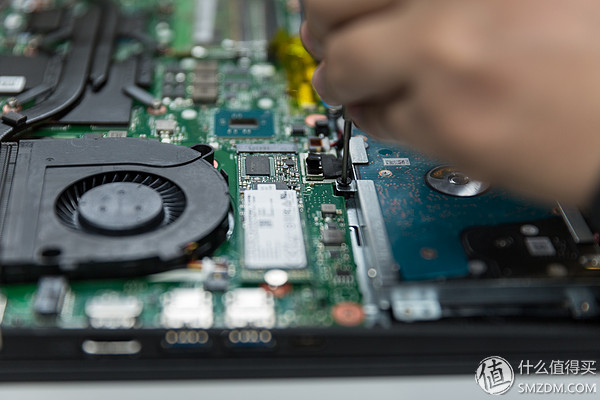 17.3寸宏碁暗影骑士,宏碁暗影骑士3锐龙版