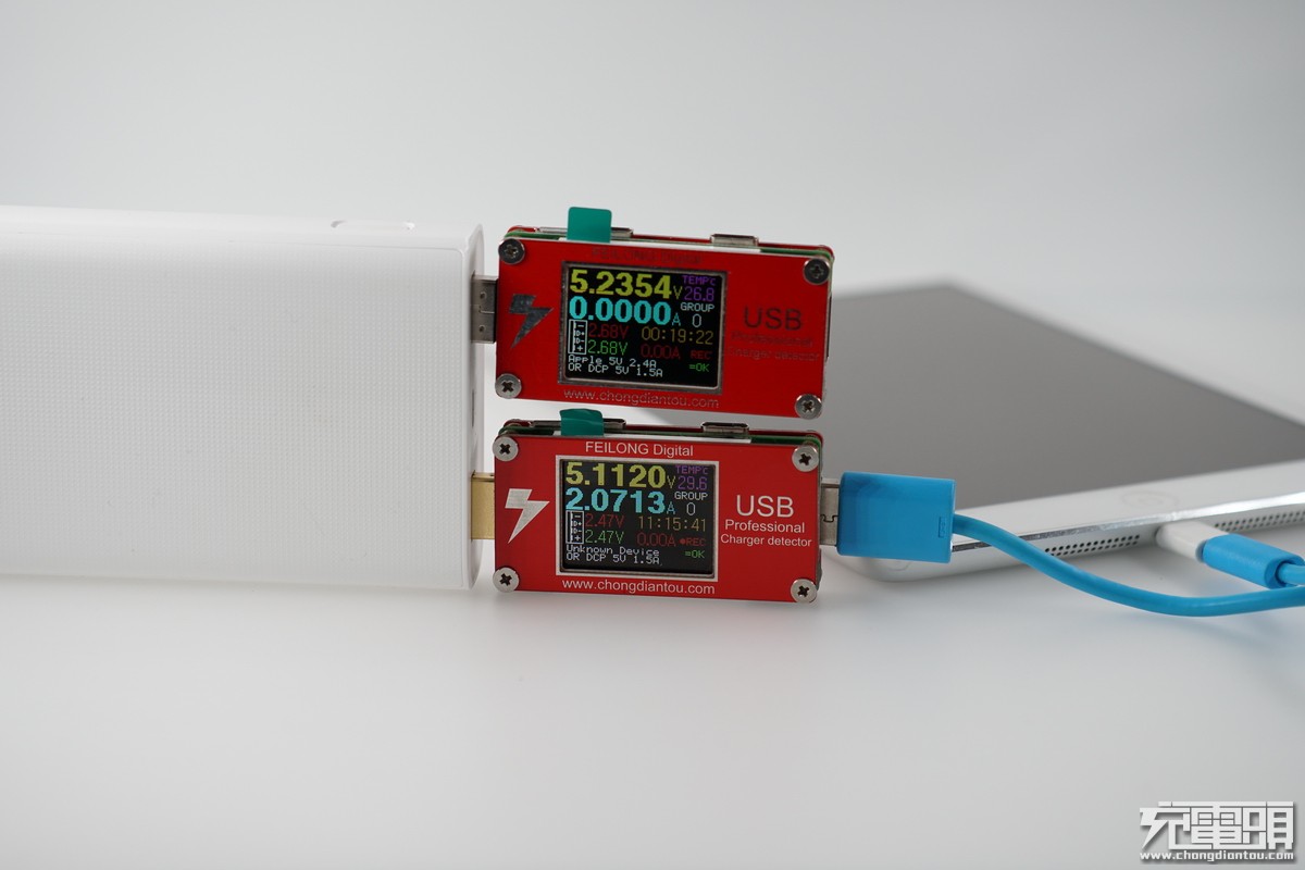 小米移动电源3拆解20000毫安,小米移动电源out1和out2