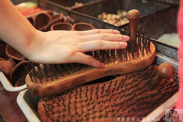 在外国街头演唱中国乐器,在外国街头演奏市集音乐