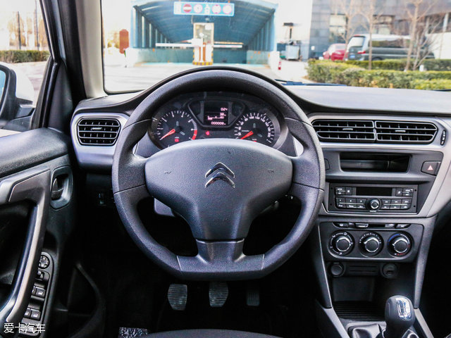 爱丽舍新款和老款对比,10款爱丽舍对比全新爱丽舍