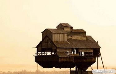 中外建筑差异视频英文,国内外奇葩建筑