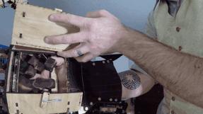 巨型仿生机械手臂,超巨型怪物机器人