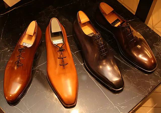 「WST干货」想要了解一个金融男生的品味，看看他穿的鞋子