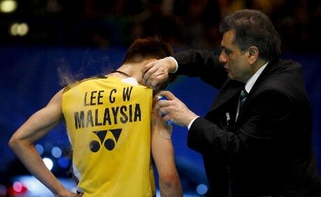 羽毛球中伤病处理,羽毛球单打常见问题