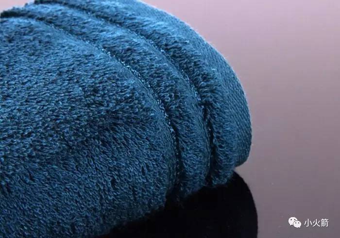 卫星上黄色膜是什么,卫星表面金色薄膜