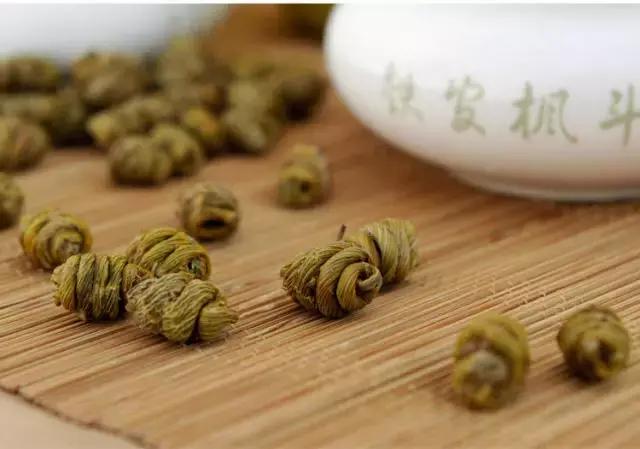 冬天进补开春打虎到底补什么,秋冬进补来年打虎吃什么