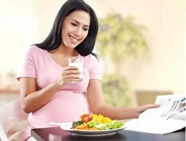 孕妇小腿浮肿怎么解决,孕妇小腿浮肿怎么回事