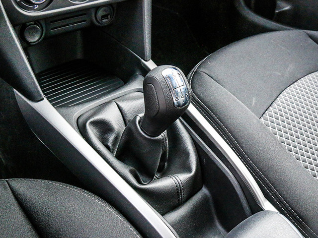 爱丽舍新款和老款对比,10款爱丽舍对比全新爱丽舍