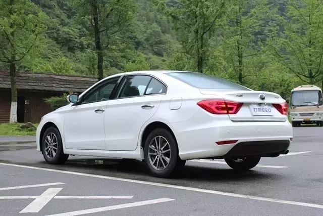 这中型车顶配12万，标配无钥匙套件，但公子都不开难怪销量几百