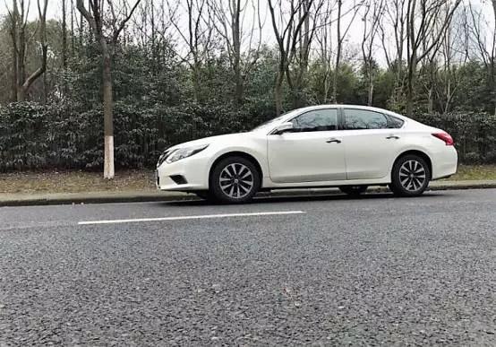 东风日产天籁2021款2.0l试驾,日产天籁试驾2021舒适款音响