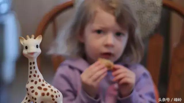 这款代购最火的儿童玩具，打开竟然全是霉菌！孩子天天在咬这个！