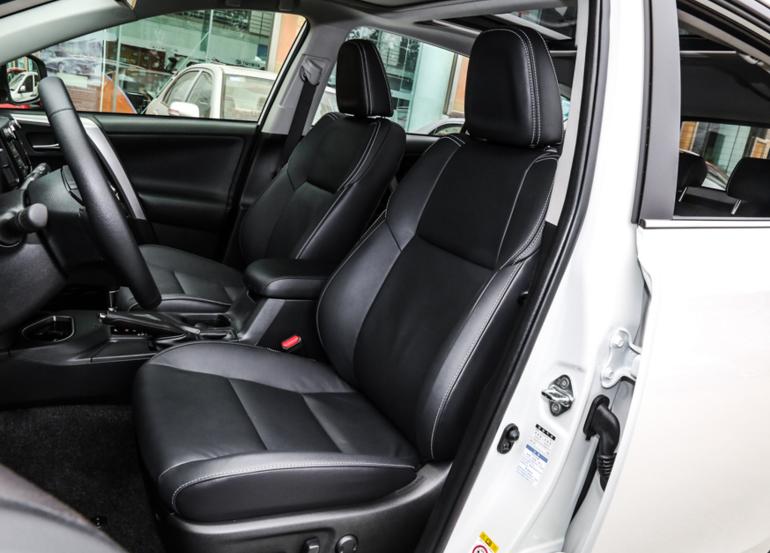 rav4荣放2015款2.0lcvt四驱新锐版,rav42016用车评价