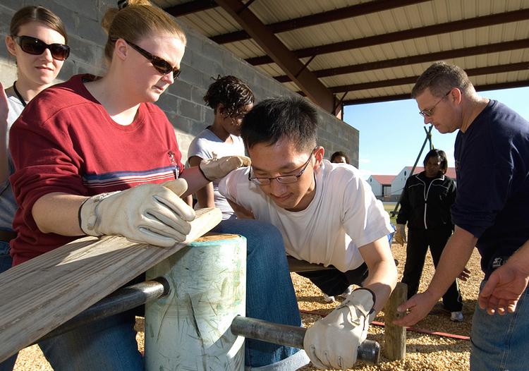 大学生怎么通过自己的专业做兼职,大学做与专业有关的兼职