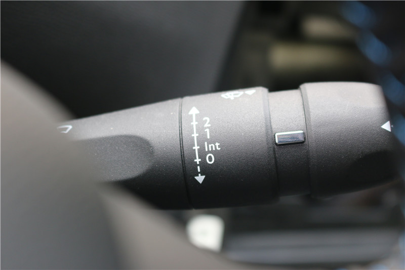 标致308改畅影10.2寸横屏机,2017就这么任性