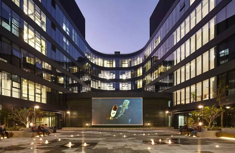 现代办公楼设计高级感,珠海现代简约办公楼会议室装修