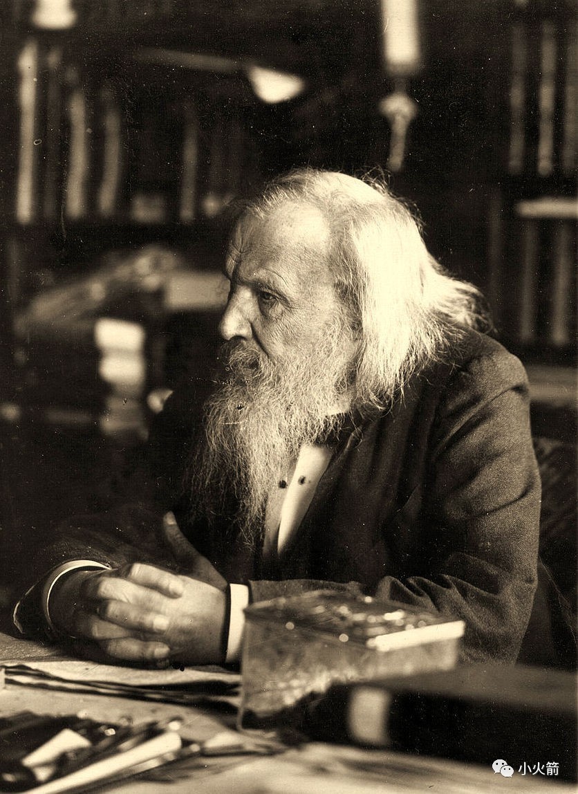 卫星上黄色膜是什么,卫星表面金色薄膜