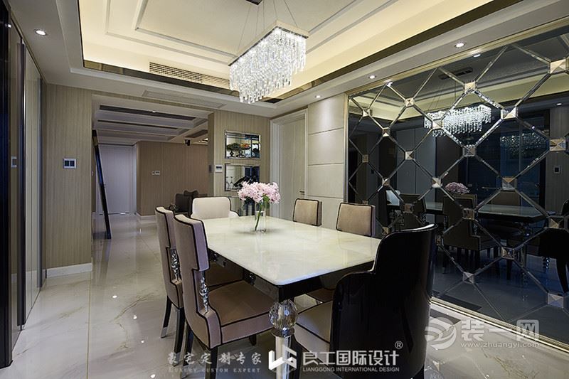 乍一看黑乎乎一片类似何以笙的家杭州江南文苑大户型装修