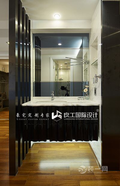 乍一看黑乎乎一片类似何以笙的家杭州江南文苑大户型装修