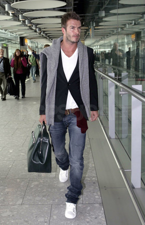 刘德华最新同款鞋子,刘德华同款adidas球鞋