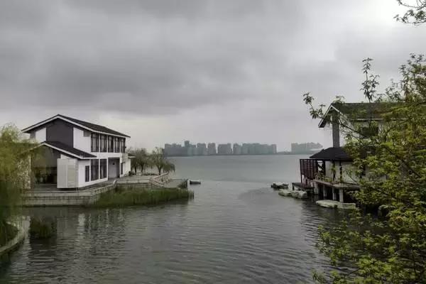 东风日产天籁2021款2.0l试驾,日产天籁试驾2021舒适款音响