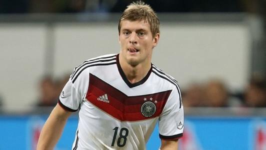 鲁能防守型前腰,鲁能历史上的前腰