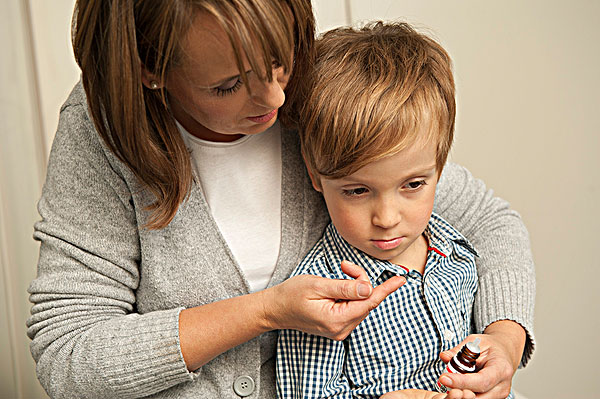 宝宝感冒生病期间应该怎么吃,宝宝生病吃药怎么调理