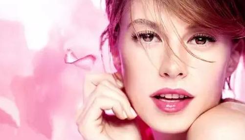 睫毛膏卸妆和刷法技巧,睫毛膏用水还是油怎么才能卸干净