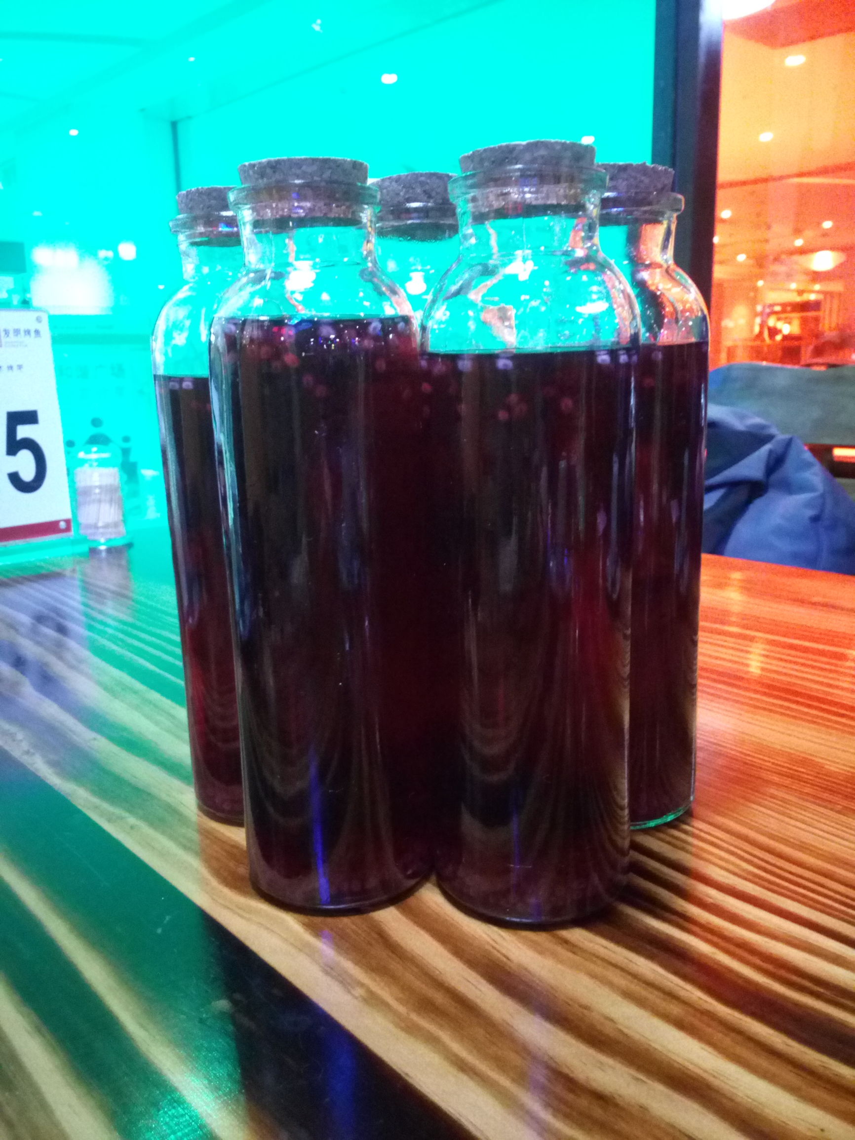 烤鱼即将出炉,烤鱼美味可口