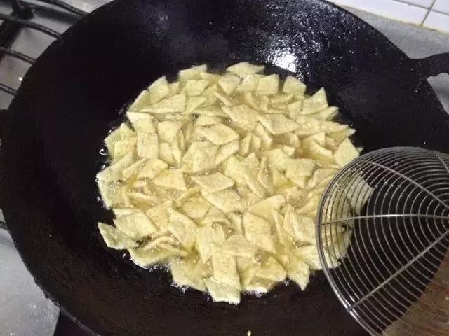 爱吃锅巴怎么办,大米锅巴小米锅巴黄豆锅巴