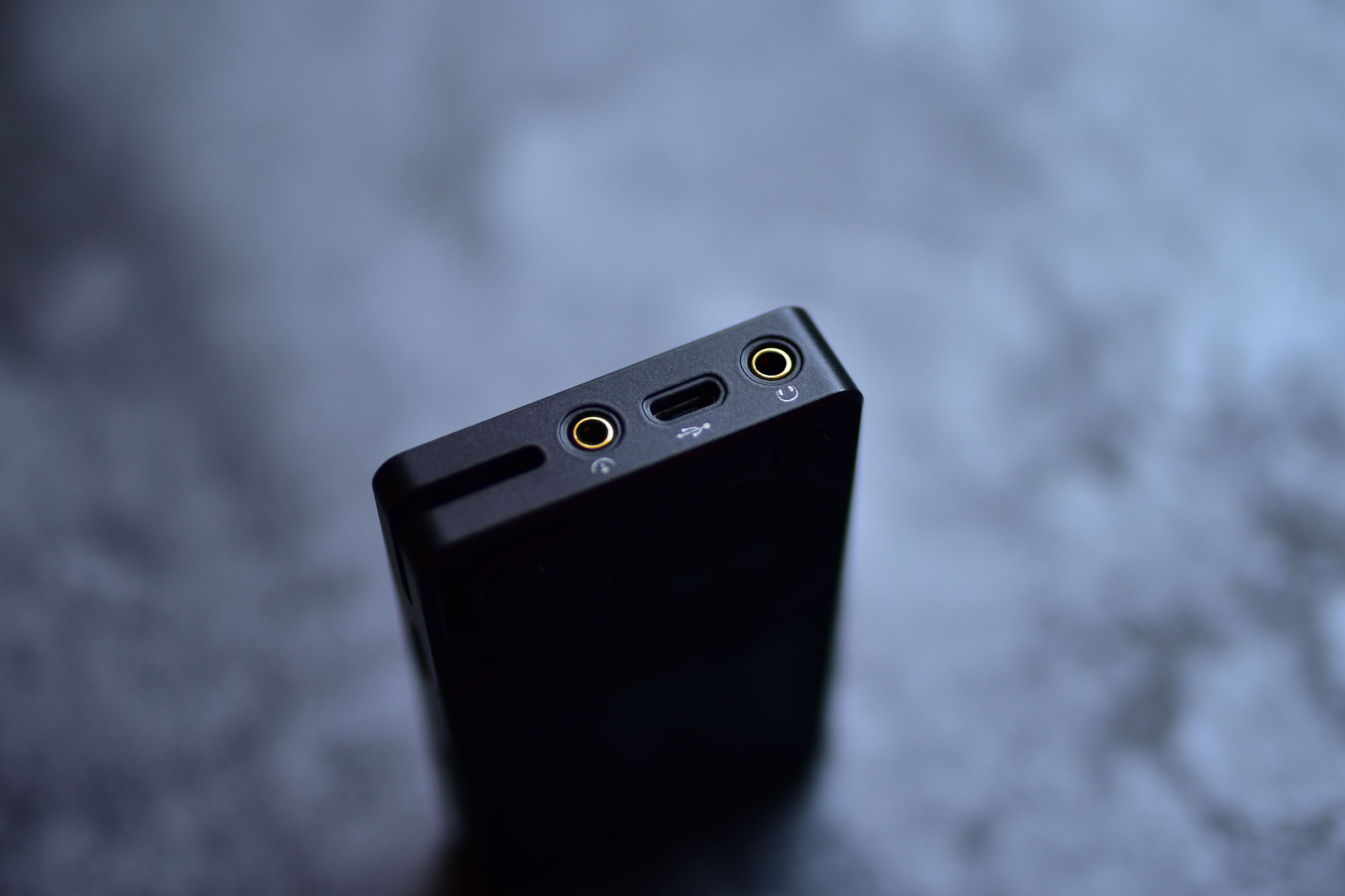 爱国者便携蓝牙音箱,爱国者erosten与105plus对比