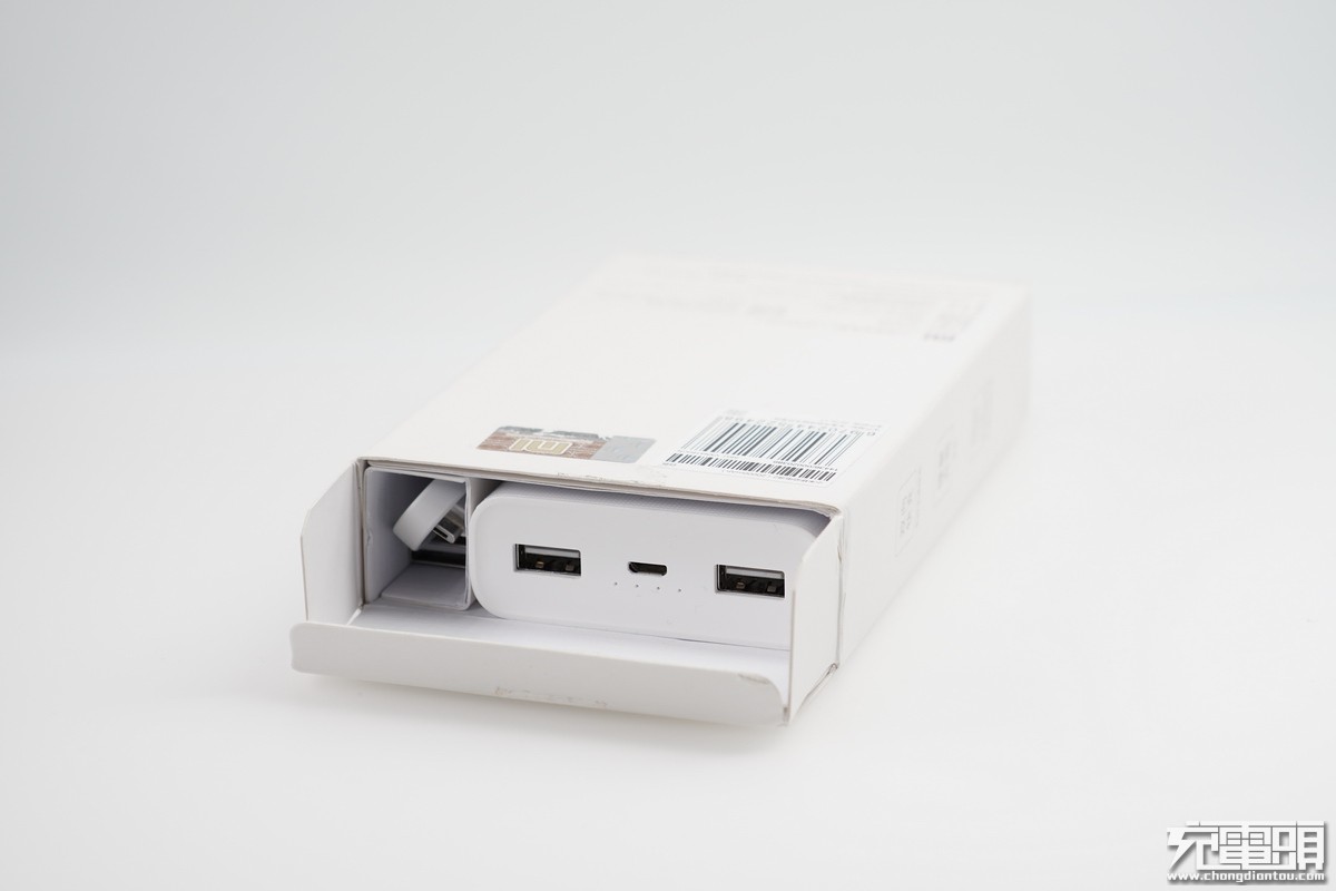 小米移动电源3拆解20000毫安,小米移动电源out1和out2