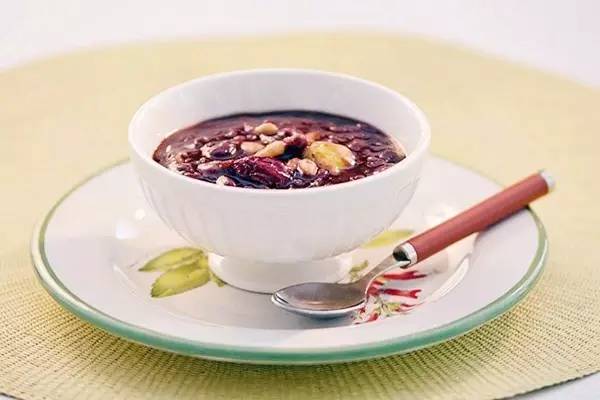 一梳头掉一把发?别慌!你该试试这三招!