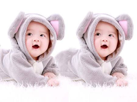 产科刚出生的双胞胎,产科出来双胞胎