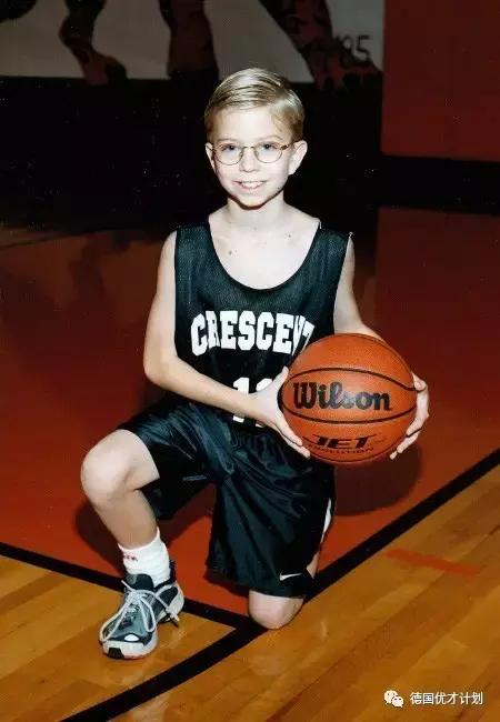 她是世界最牛变性人，*诺斯**登的前辈，奥巴马最后一刻为她发特赦令