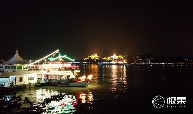 2018款华硕手机怎么样,黑科技颜值机