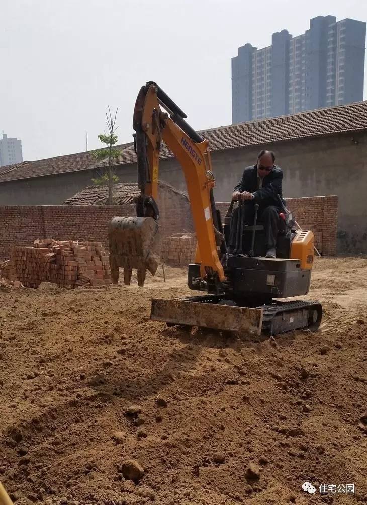 他花25万城郊盖栋轻钢房为何却羡煞了100万城市买楼的发小?