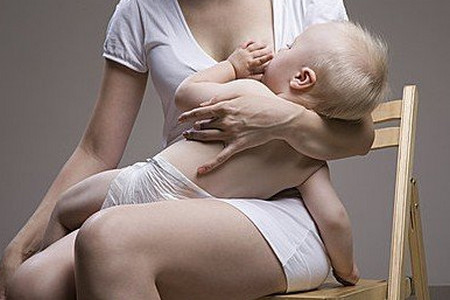 配方奶粉添加什么不好,宝宝多大必须添加配方奶粉