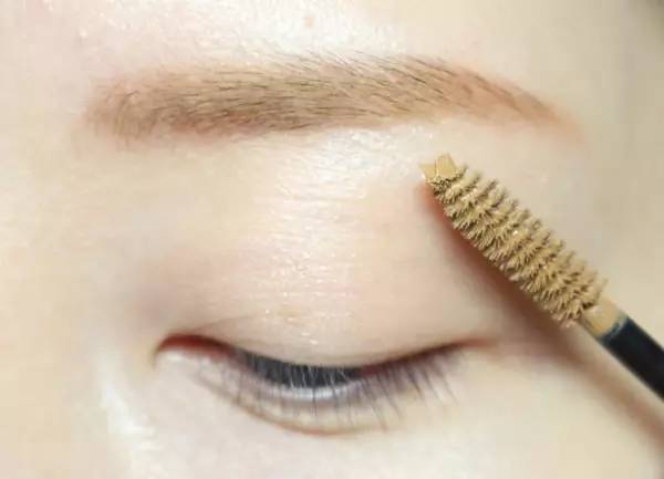 10分钟化妆小窍门视频,十分钟搞定的懒人化妆法推荐