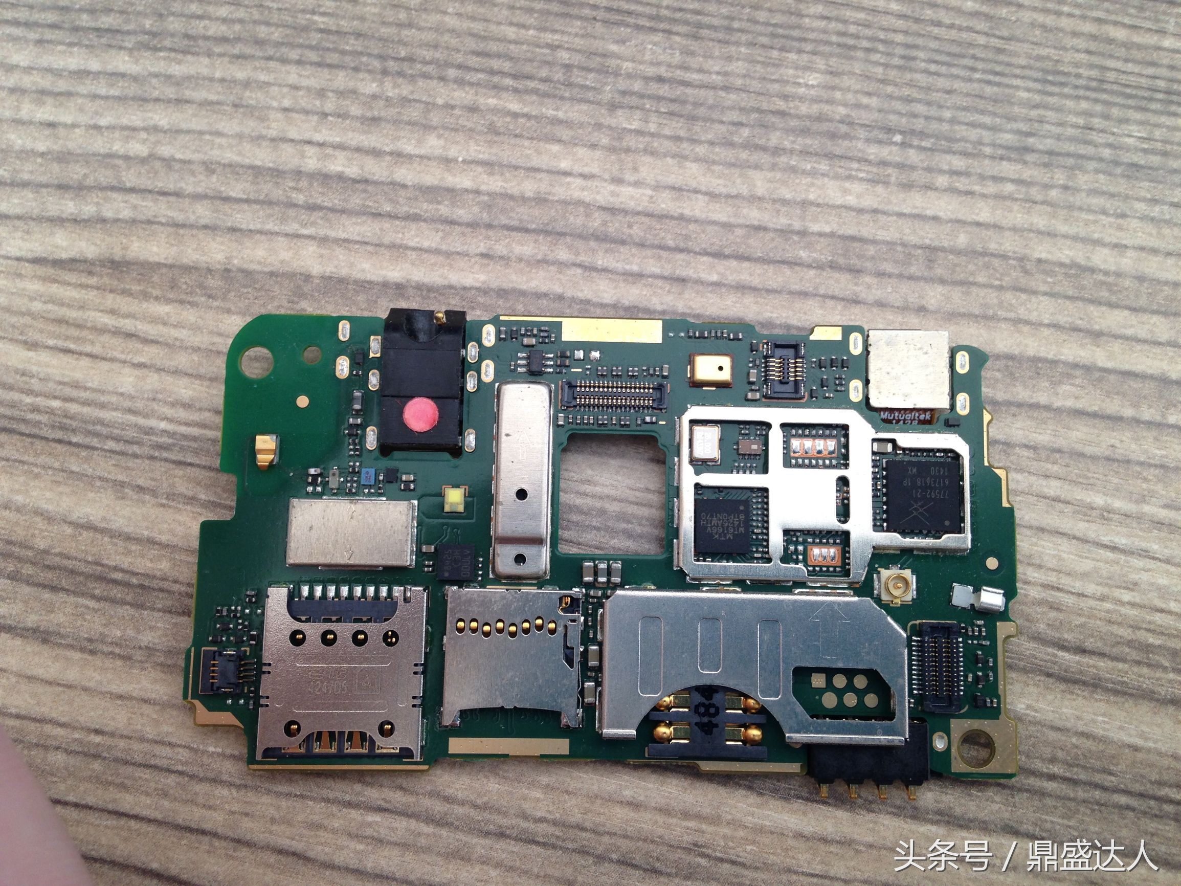 拆解荣耀手机,华为手机荣耀3x拆屏